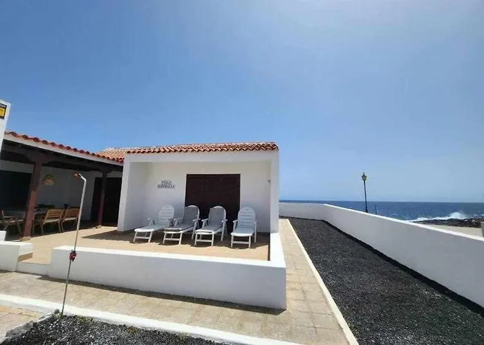 Villa Salada On The Ocean Shore